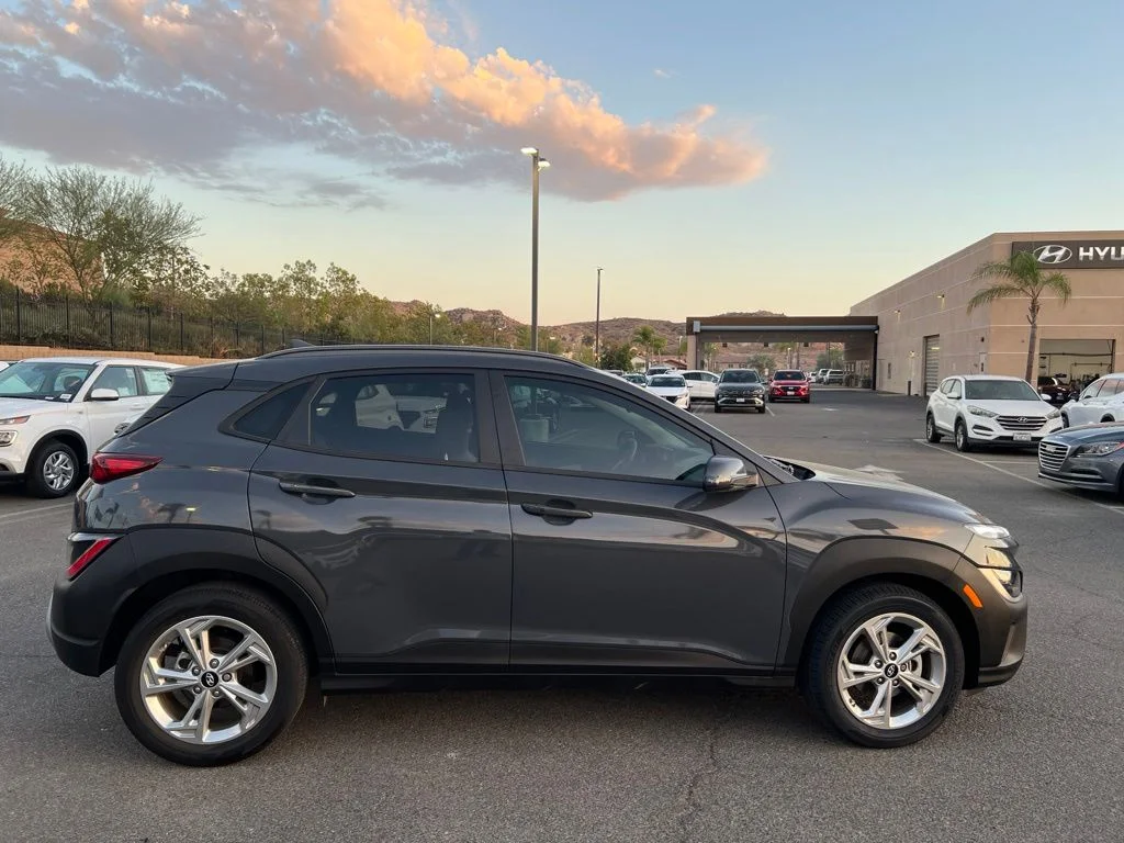 Used 2023 Gray Hyundai SEL image 7