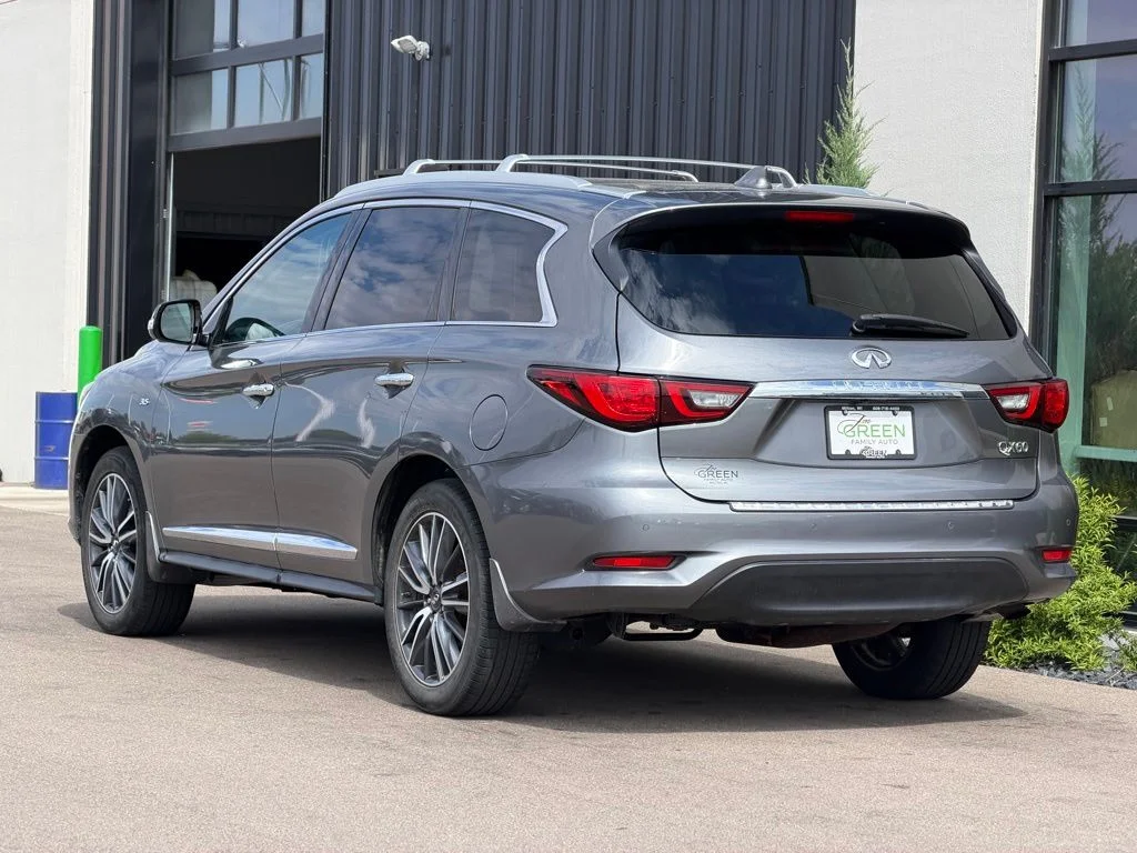 Used 2019 Gray INFINITI LUXE image 3