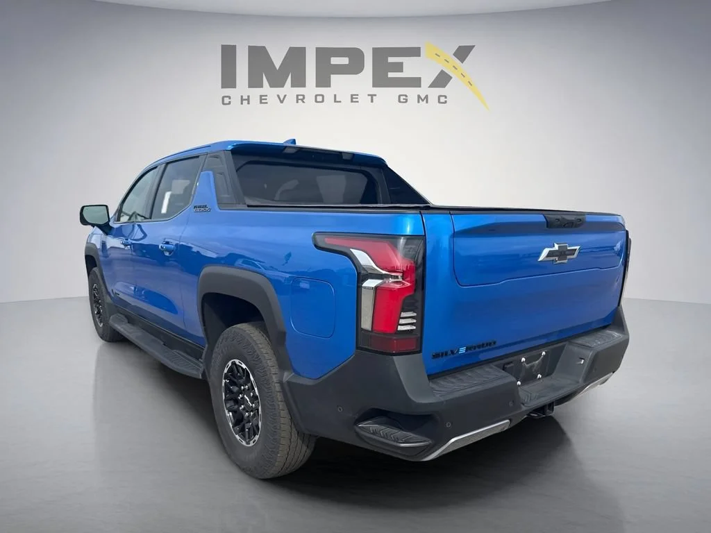 Used 2026 Riptide Blue Metallic Chevrolet Trail Boss - Max Range image 3