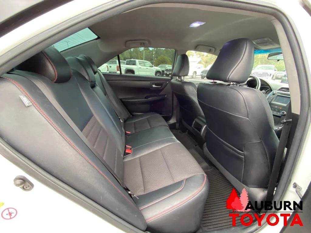 Used 2017 Ice Cap Toyota SE image 15