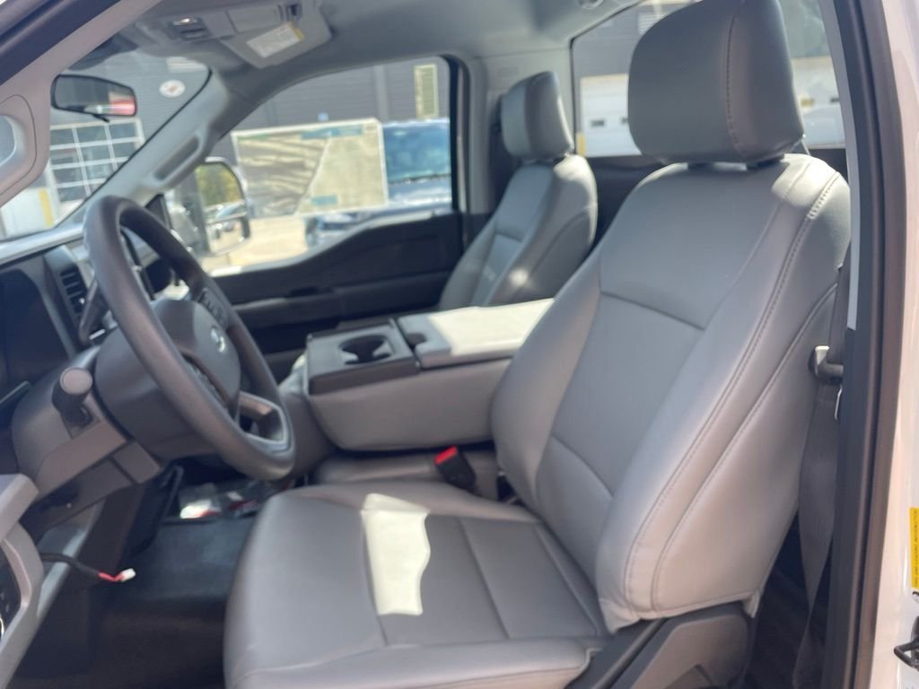New 2026 Oxford White Ford F-250® XL image 22