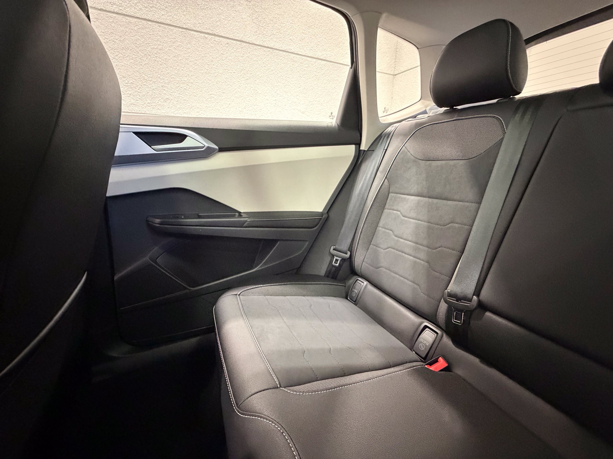 New 2026 White Volkswagen 1.5T SE image 32