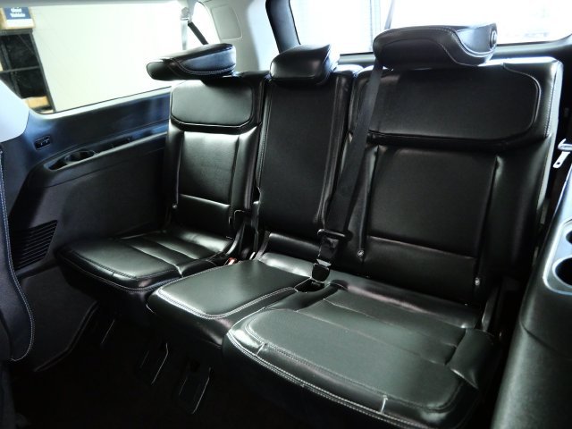 Certified Used 2025 White Ford Platinum image 16
