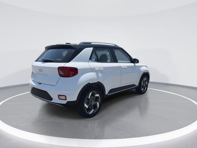 New 2026 White Hyundai SEL w/Two-Tone Roof image 8