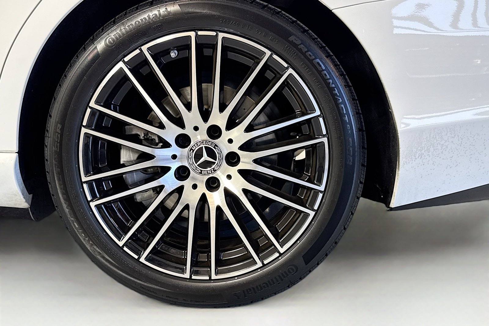 Used 2024 Polar White Mercedes-Benz C 300 image 30