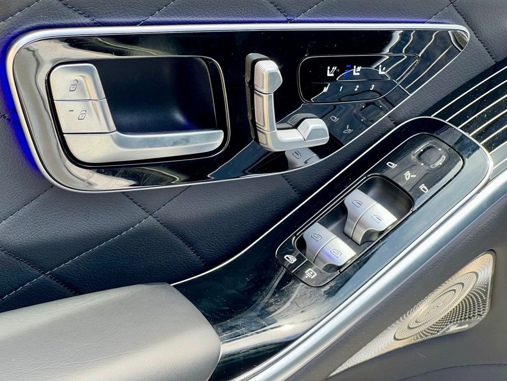 Certified Used 2022  Mercedes-Benz S 500 image 34