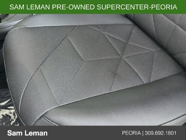 Used 2025 Gray BMW xDrive50 image 20