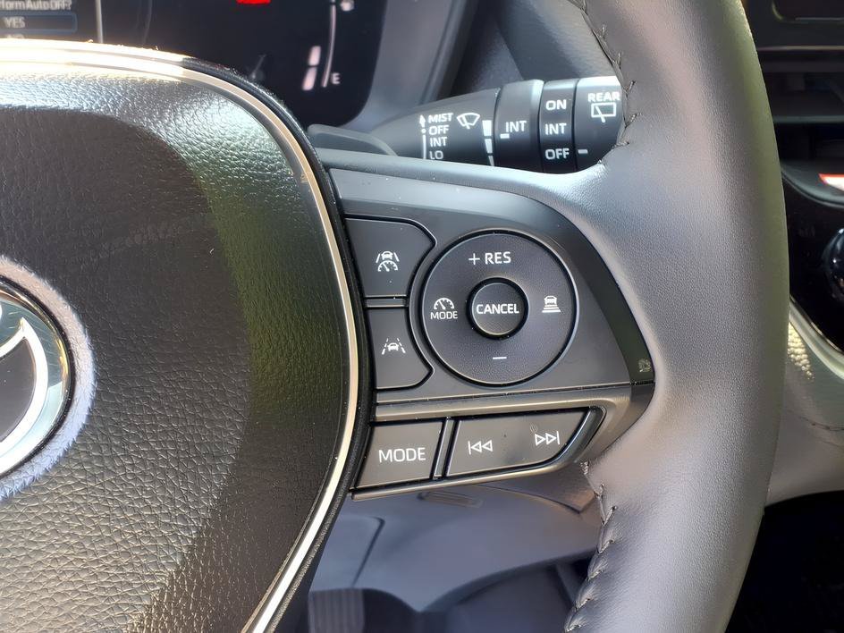 Used 2026 Celestite Toyota Hybrid SE image 29