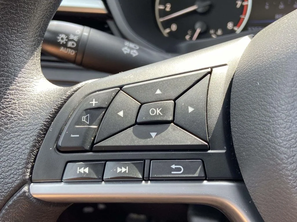 Certified Used 2025 Super Black Nissan SV image 16