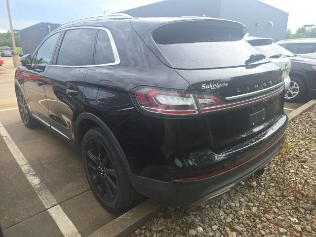 Used 2021 Black Lincoln Reserve image 6