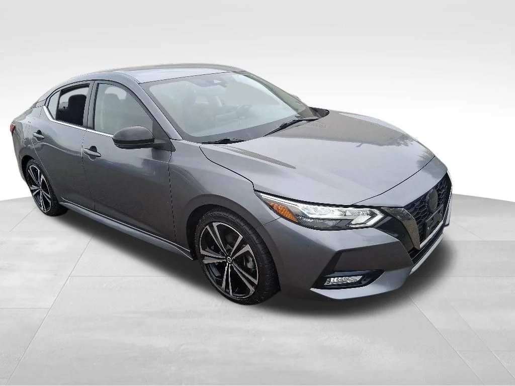Used 2022 Gray Nissan SR image 7