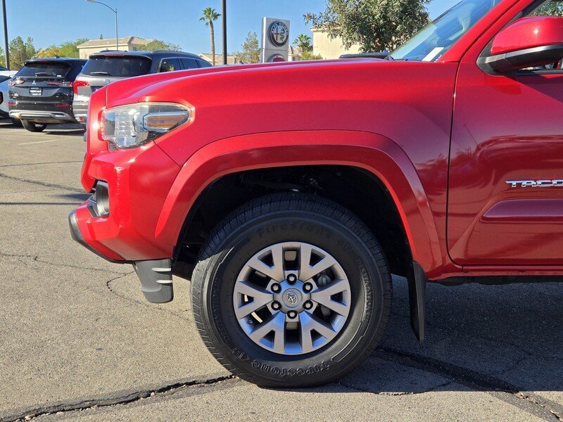 Used 2017 Barcelona Red Metallic TOYOTA SR5 DOUBLE CAB 5