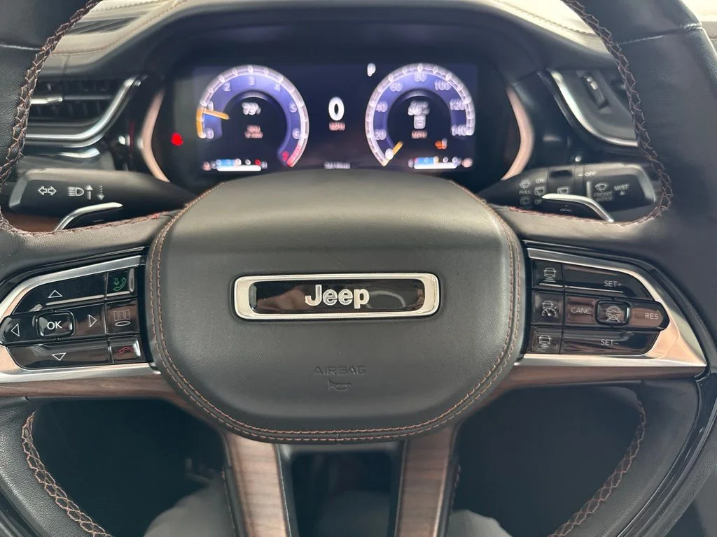 Used 2023 White Jeep Summit image 24