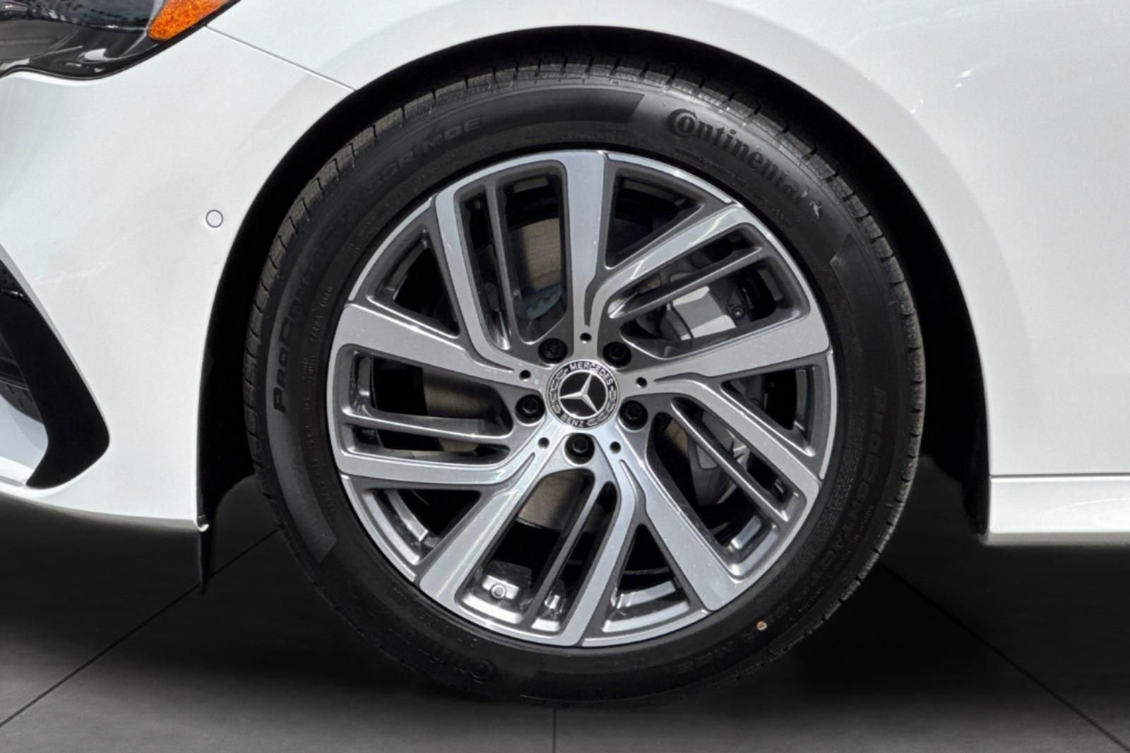 New 2026 Polar White Mercedes-Benz E 350 image 3