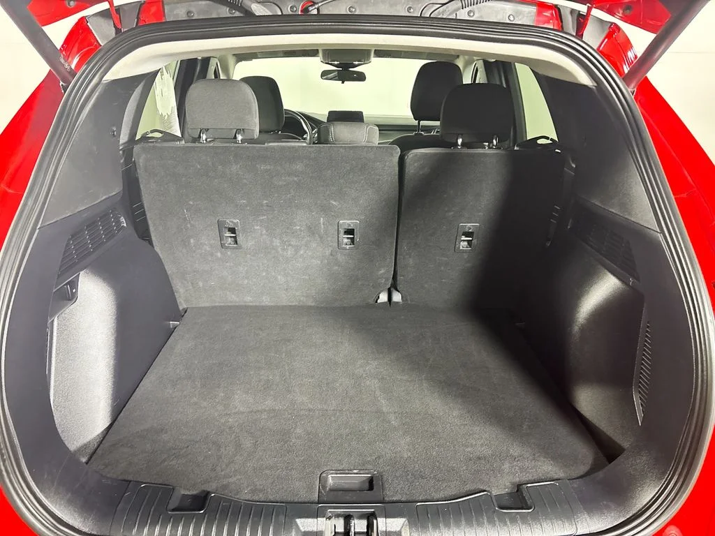 Used 2024 Red Ford Active image 20
