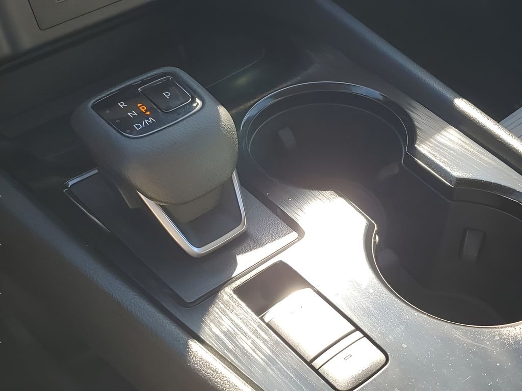 2022 Nissan Rogue SV - Photo 26