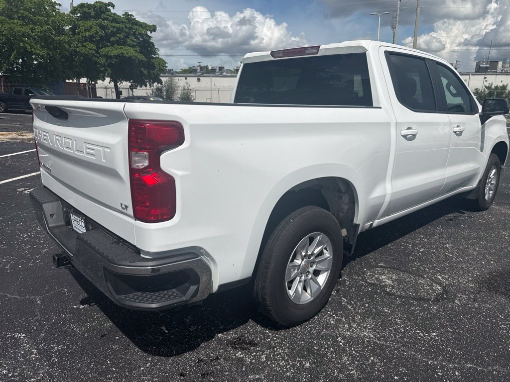 Used 2025 White Chevrolet LT image 5
