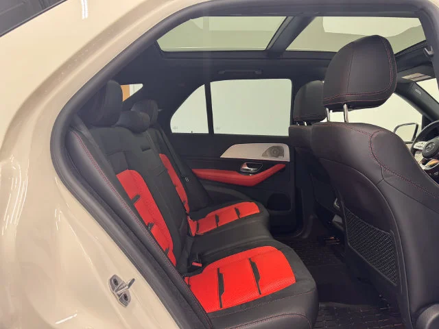Certified Used 2023 MANUFAKTUR Diamond White Bright Mercedes-Benz GLE 53 AMG® image 19