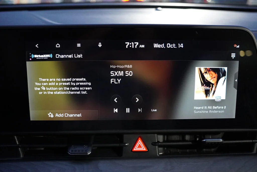 Used 2024 Gravity Gray Kia X-Line image 27