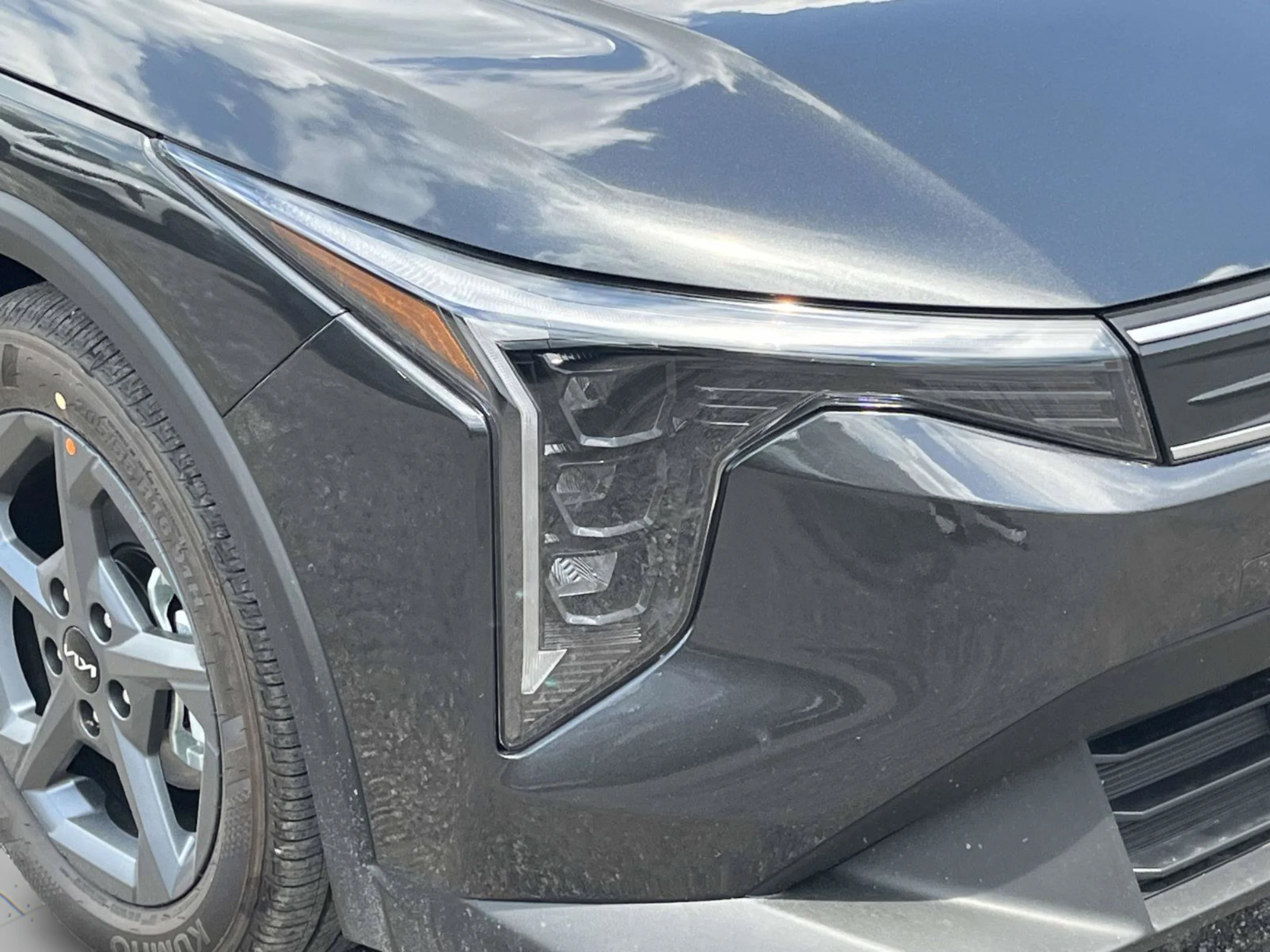 New 2026 Interstellar Gray Kia LXS image 32