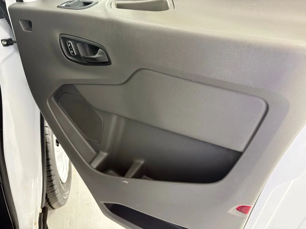 Used 2023 White Ford XLT image 34