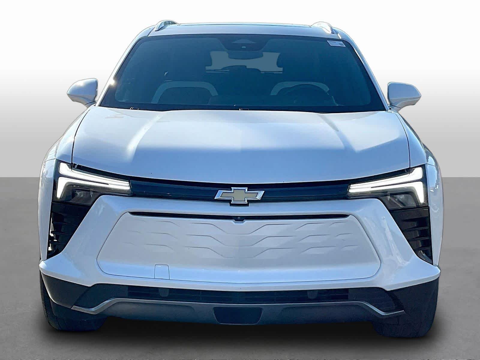 Used 2024 Chevrolet Blazer EV LT with VIN 3GNKDBRJ6RS291203 for sale in Milwaukee, WI