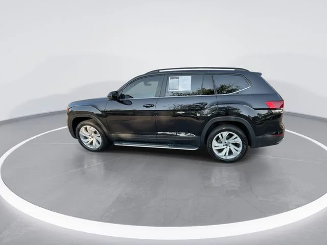Used 2023 Black Volkswagen 3.6L V6 SE w/Technology image 5