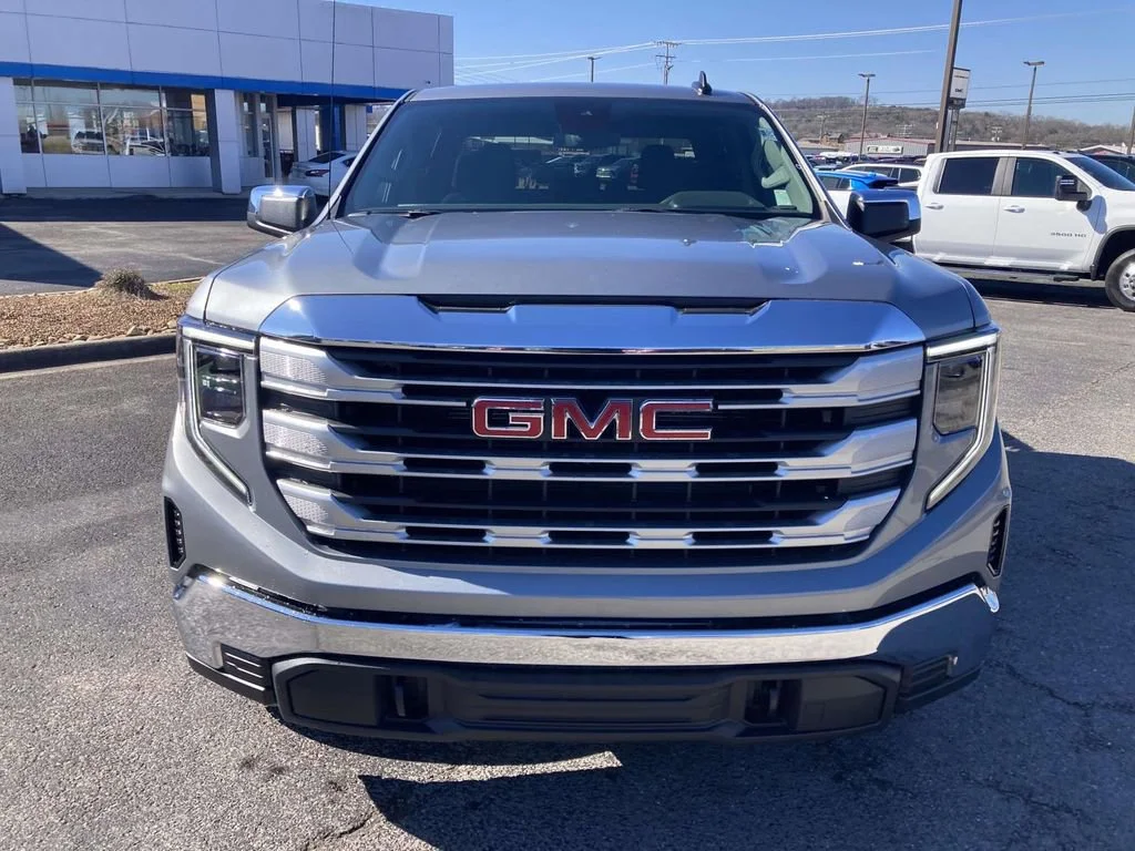 New 2026 Sterling Metallic GMC SLE image 9