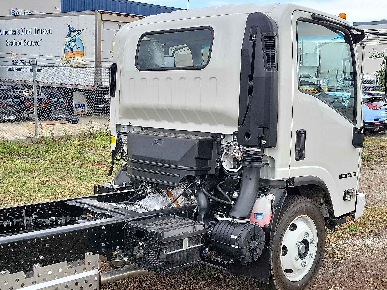 New 2026 ARCTIC WHITE ISUZU  image 16