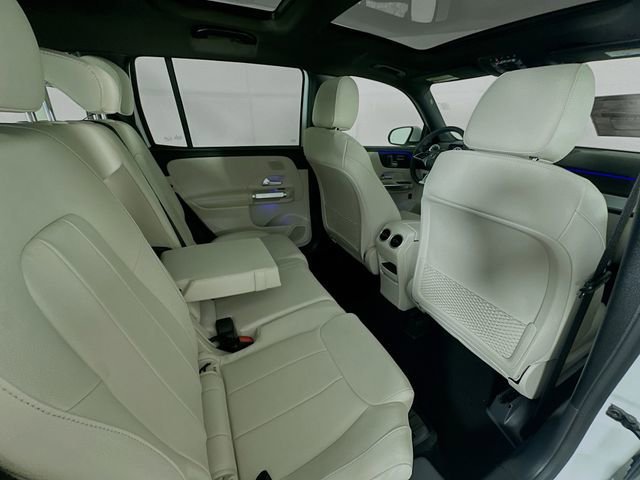 New 2026 Polar White Mercedes-Benz GLB 250 image 56