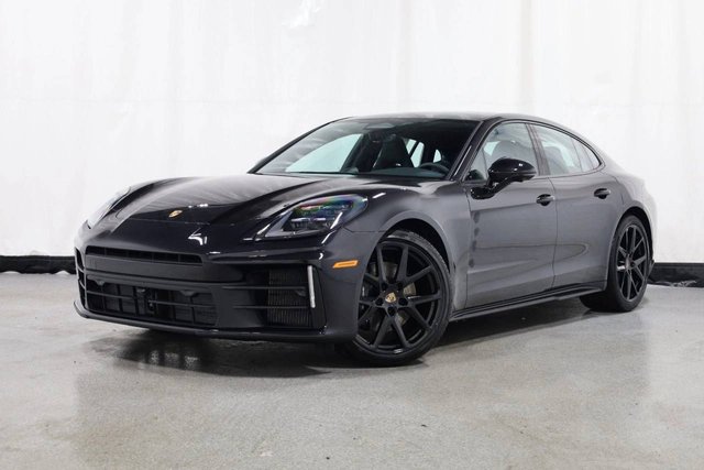 2026 Porsche Panamera 4