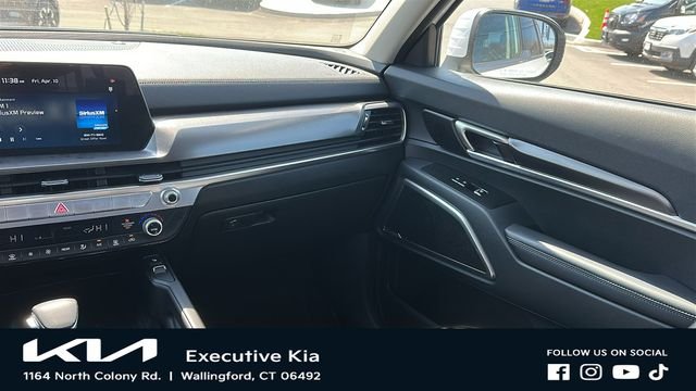 Certified Used 2025 White Kia S image 25