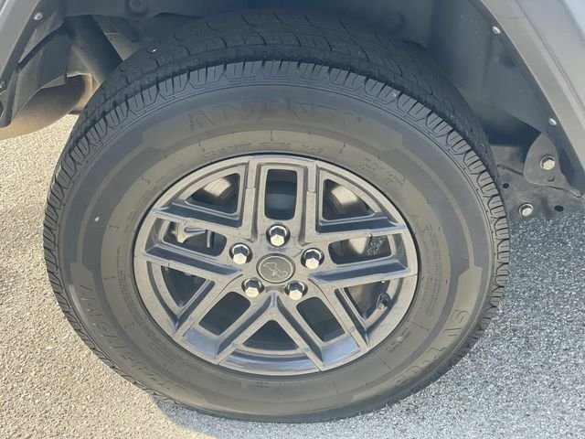 Used 2024 White Jeep Sport S image 30
