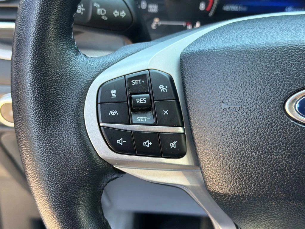 Used 2023 Silver Ford XLT image 64