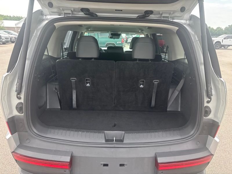 Used 2024 Silver Hyundai SEL image 10