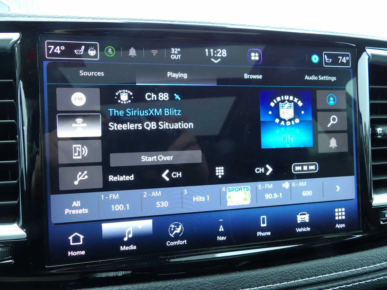 2023 Chrysler Pacifica Limited - Photo 22