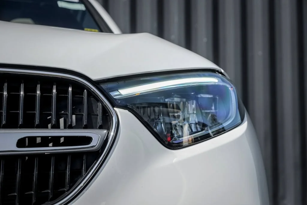 New 2027 Polar White Mercedes-Benz GLC 300 image 40
