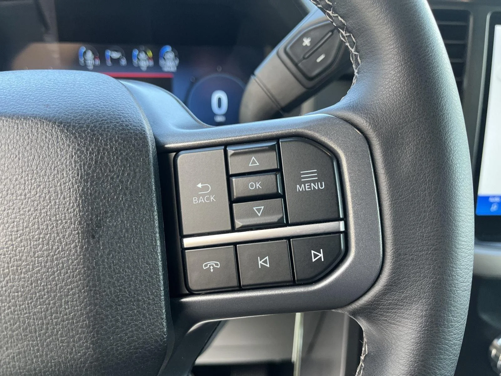Used 2025 Atlas Blue Ford XLT image 29