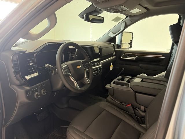 2026 Chevrolet Silverado 3500 HD LT - Photo 10