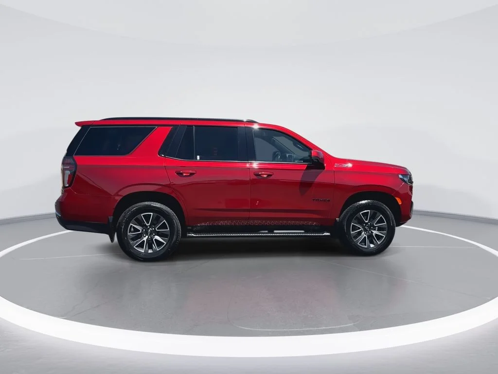 Used 2021 Red Chevrolet Z71 image 9