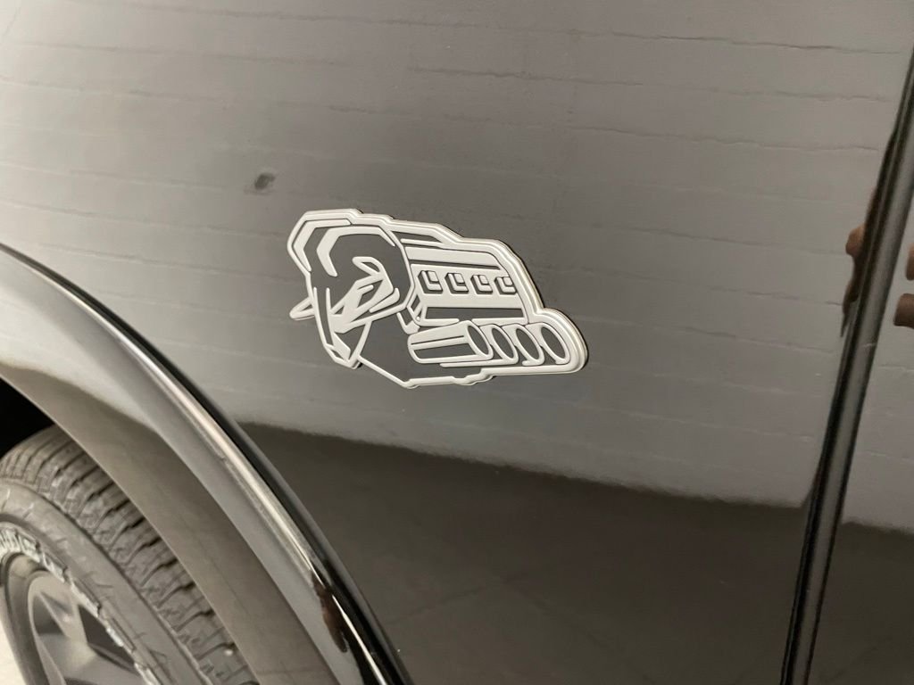 New 2026 Diamond Black Crystal Pearl-Coat Exterior Paint RAM Big Horn/Lone Star image 10