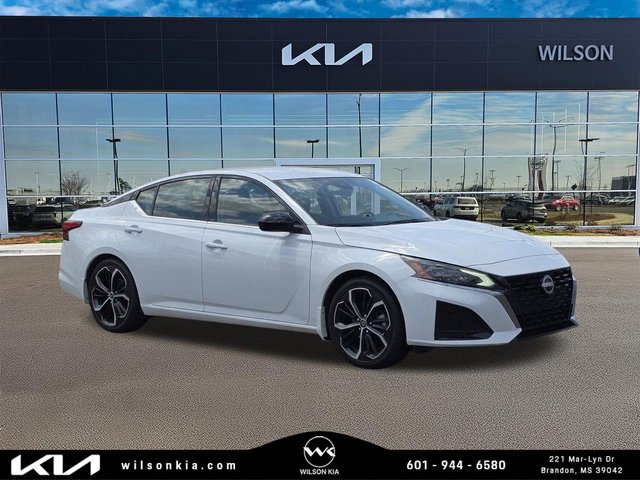 2023 Nissan Altima 2.5 SR