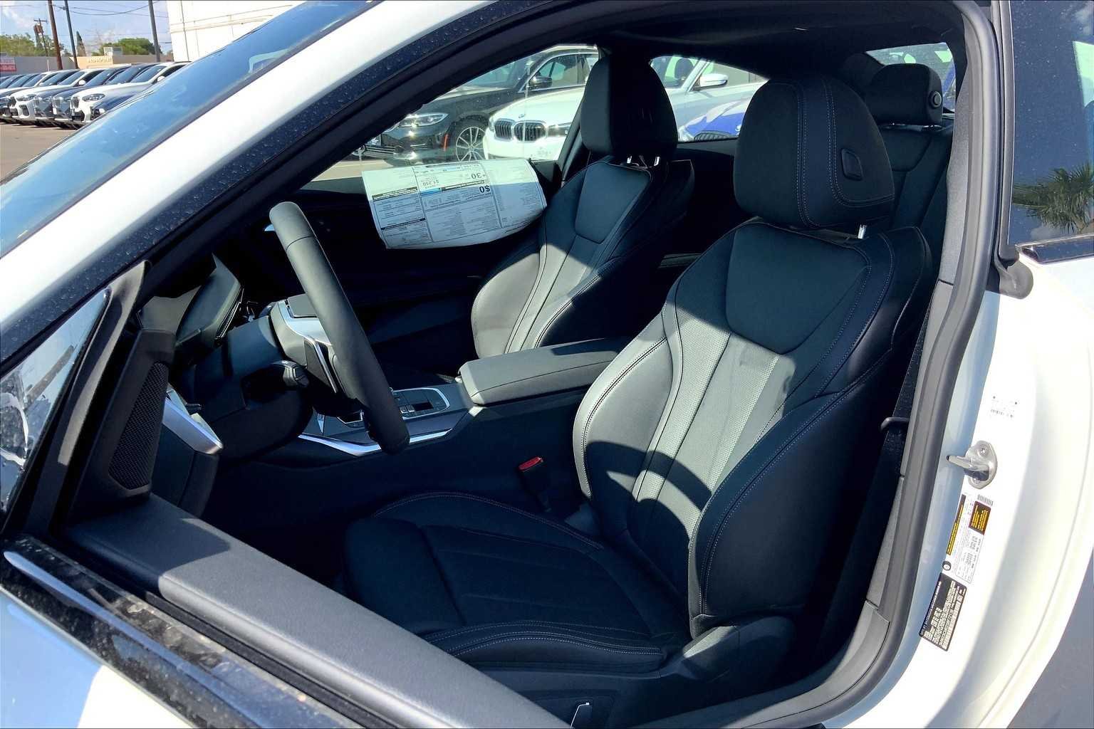 2025 BMW 2 Series 230i - Photo 8