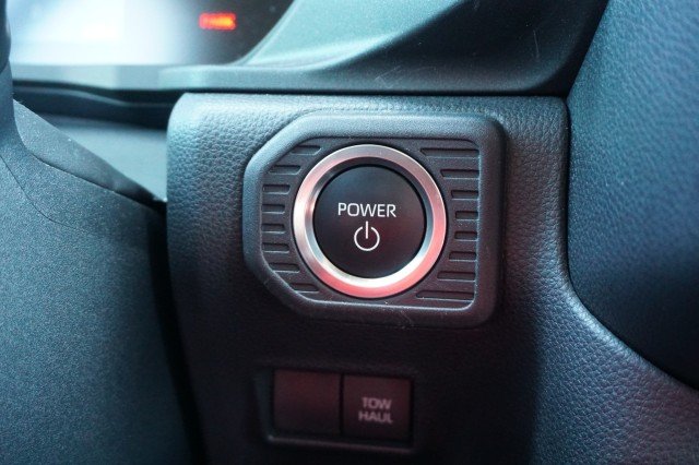 Used 2025  Toyota 1958 image 28