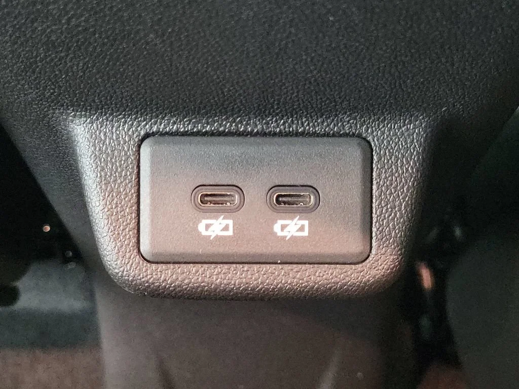 2027 Chevrolet Bolt RS - Photo 16