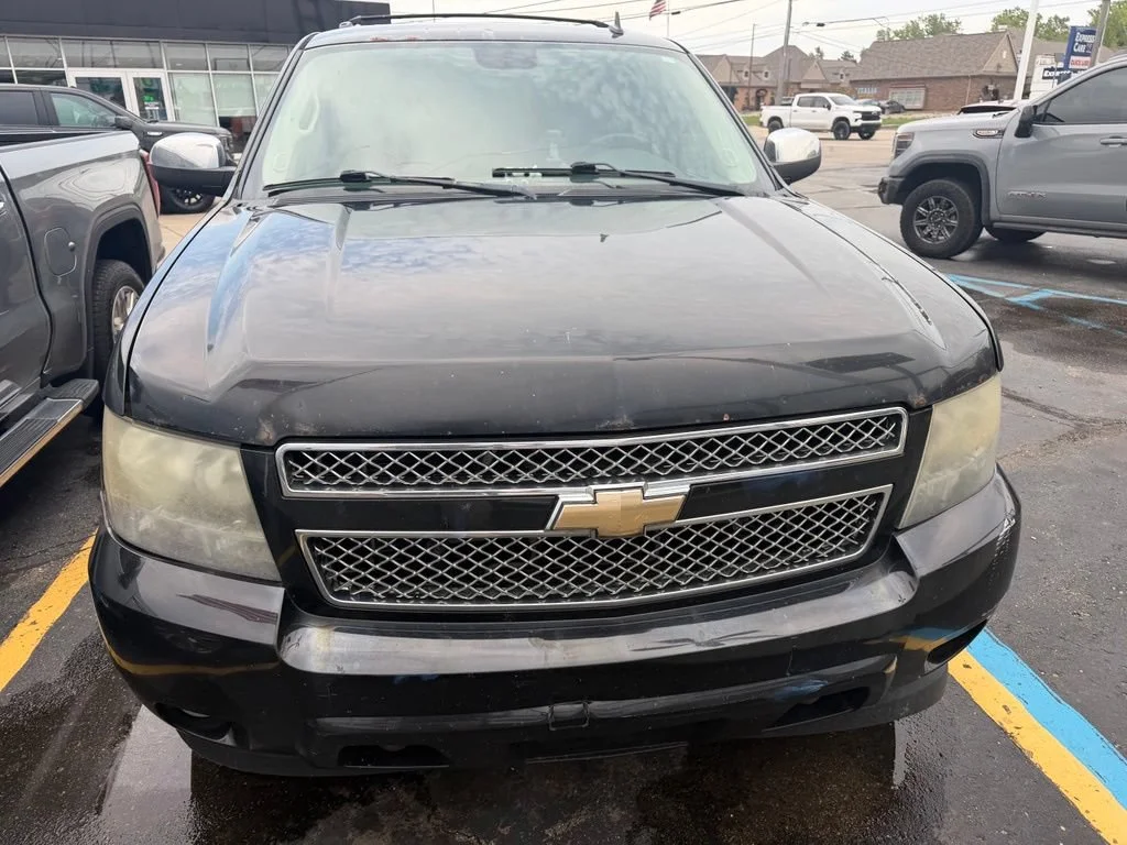 Used 2010 BLACK Chevrolet LTZ image 2