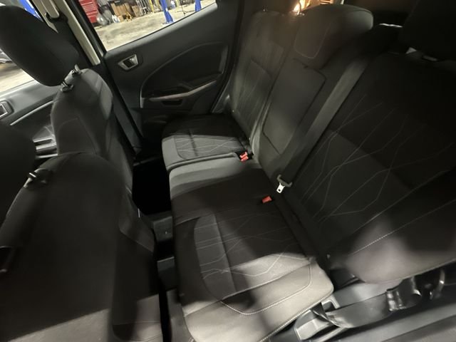 Used 2020 Silver Ford SE image 31