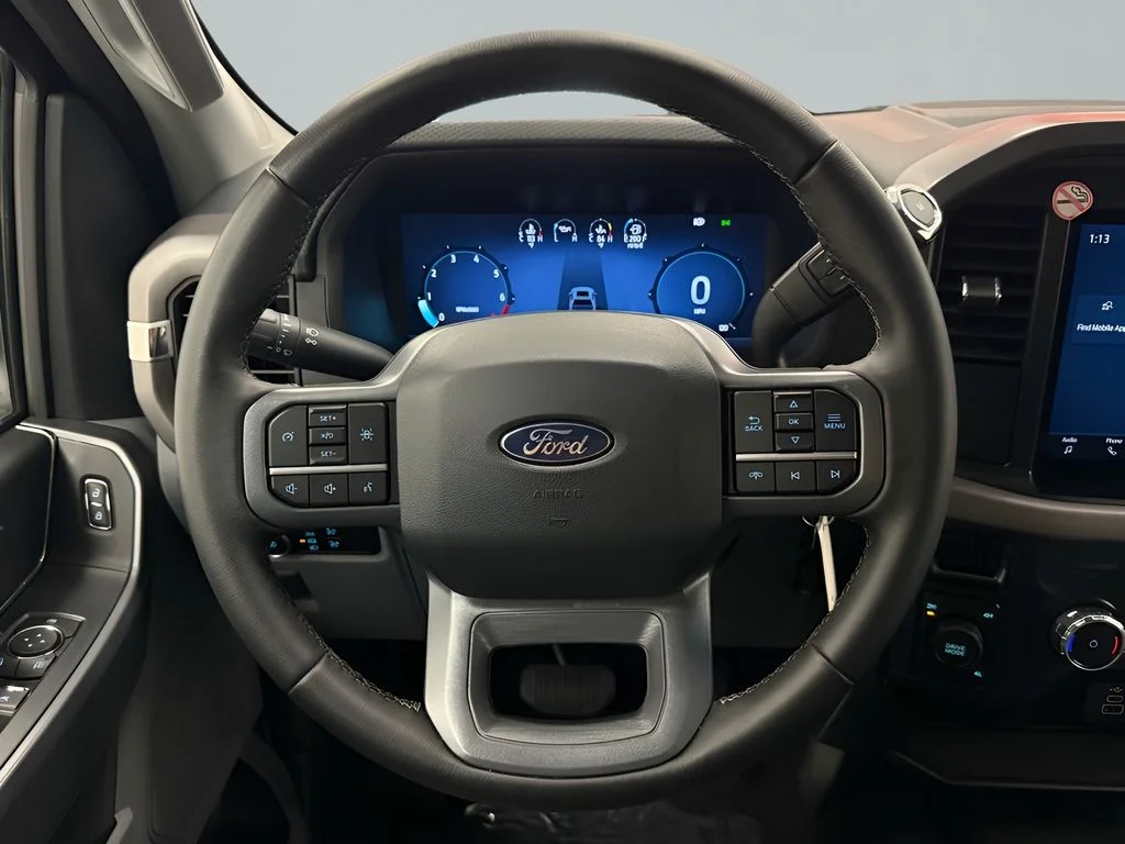 Used 2025 Black Ford XLT image 16