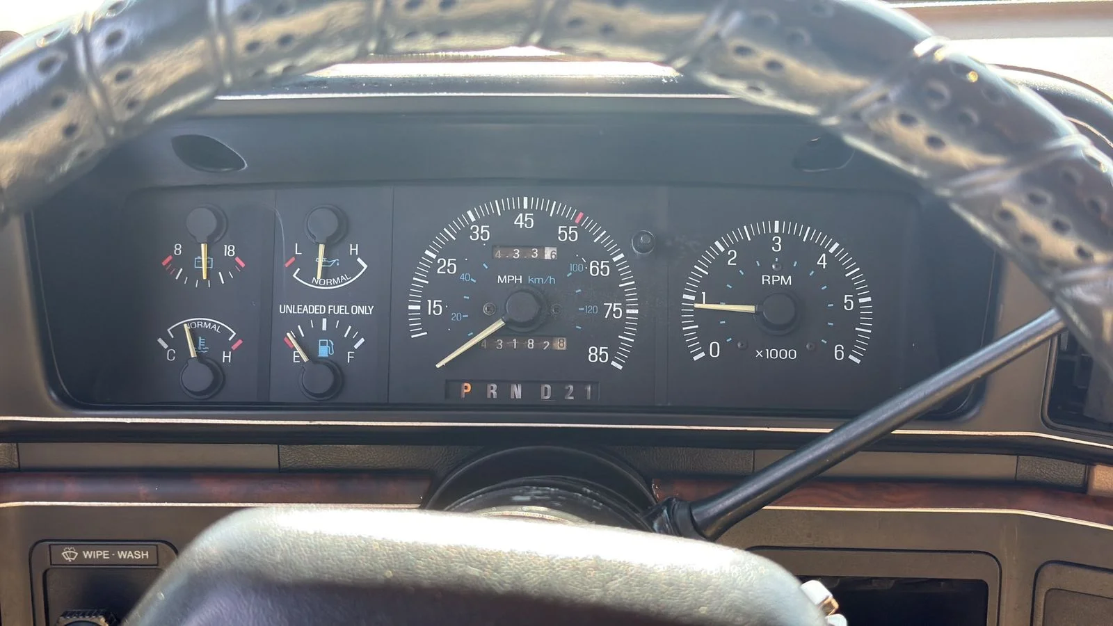 Used 1988  Ford XLT image 65