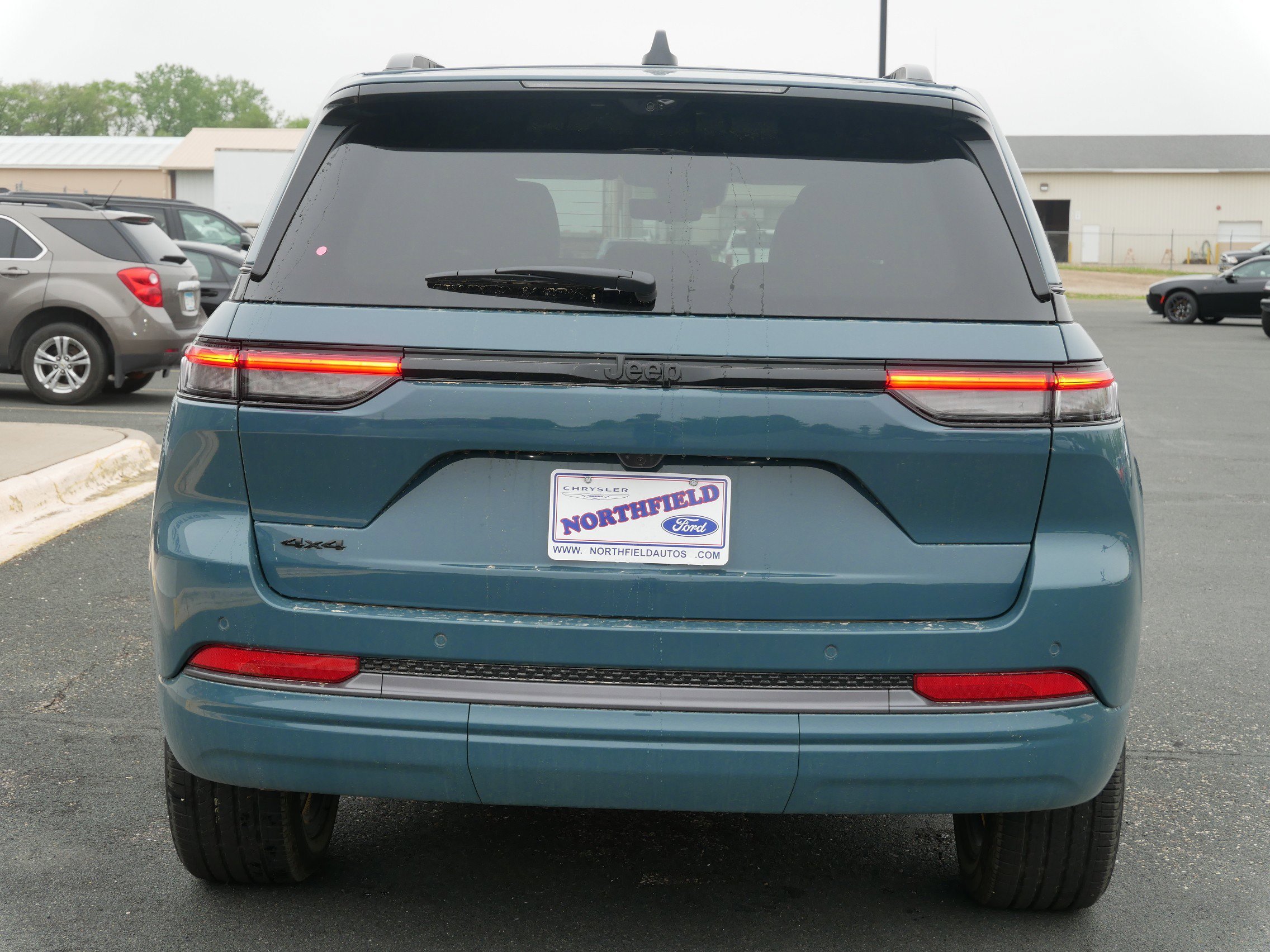 New 2026 Steel Blue Exterior Paint Jeep Limited Reserve image 7